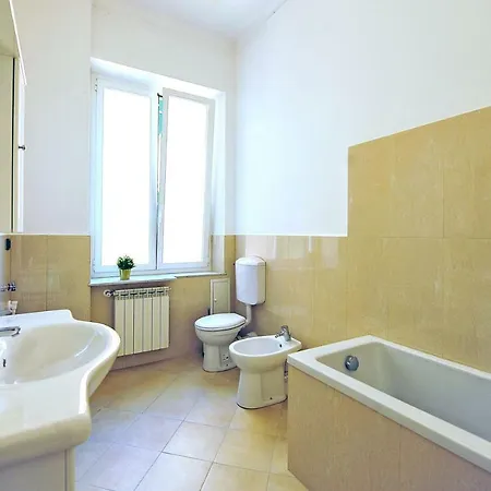 Fanny & Breakfast Guest house Genoa